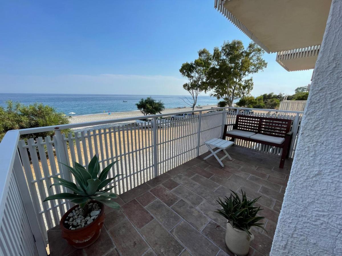 The Greek' House Bova Marina Exterior foto